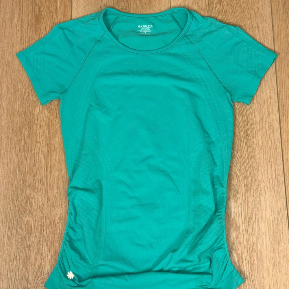 Athleta Green Short Sleeve Performance Tee